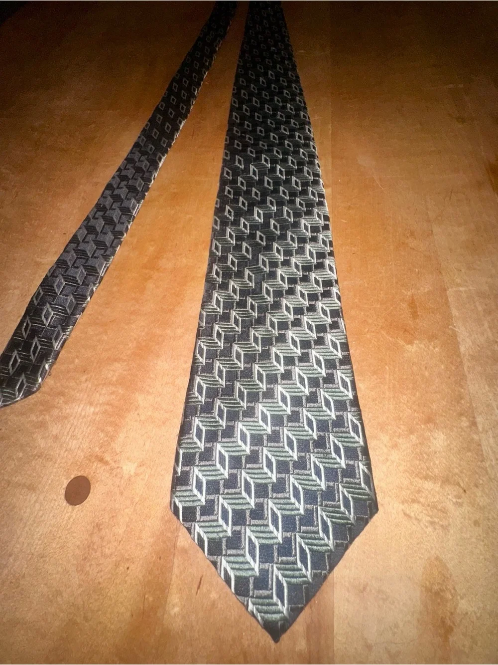 Nicole Miller men's necktie tie like new